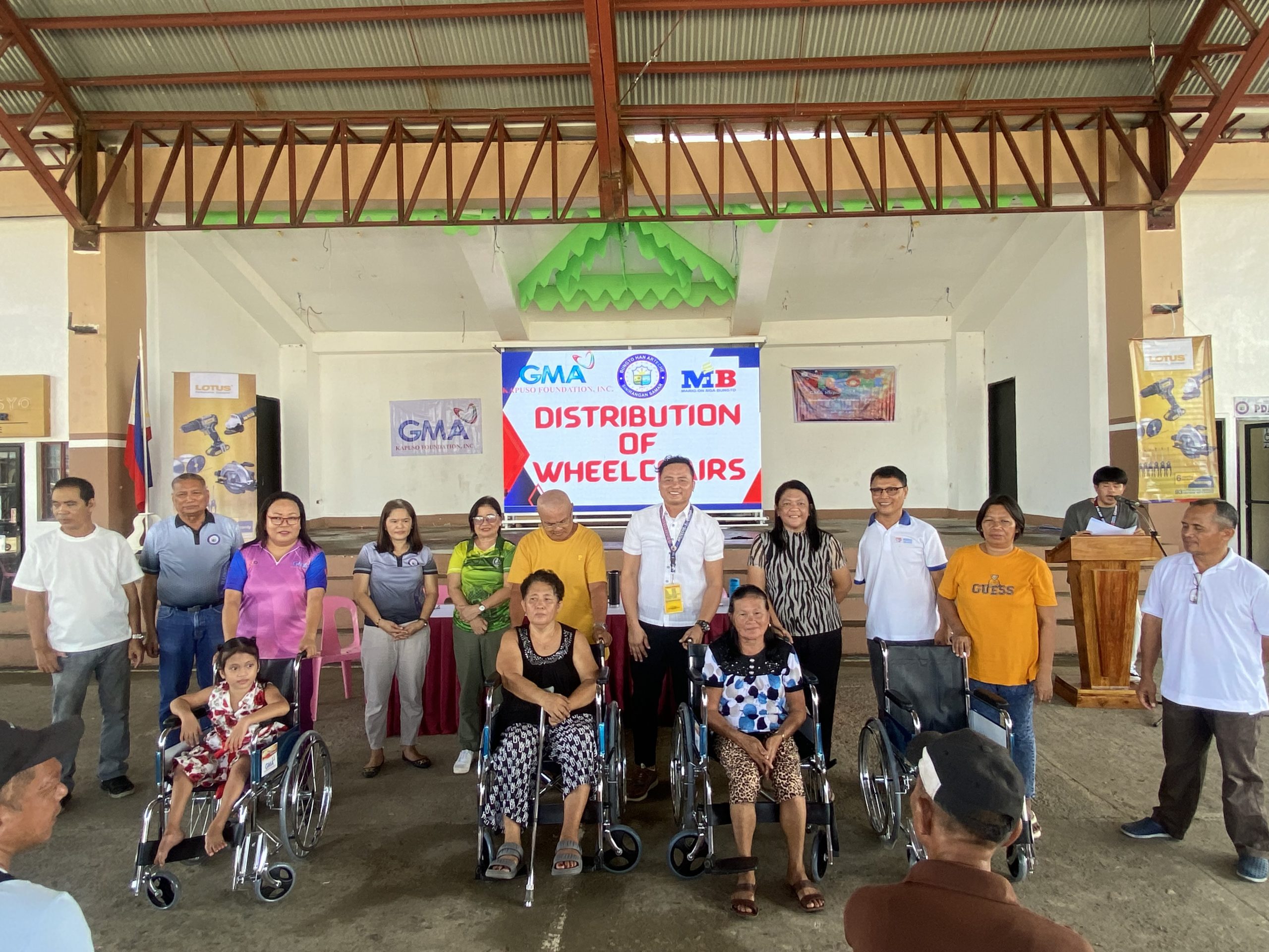 GMA KAPUSO FOUNDATION EMPOWERS PWDS THROUGH DISTRIBUTION OF WHEELCHAIRS